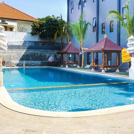 Giri Palma Hotel Malang Extérieur photo