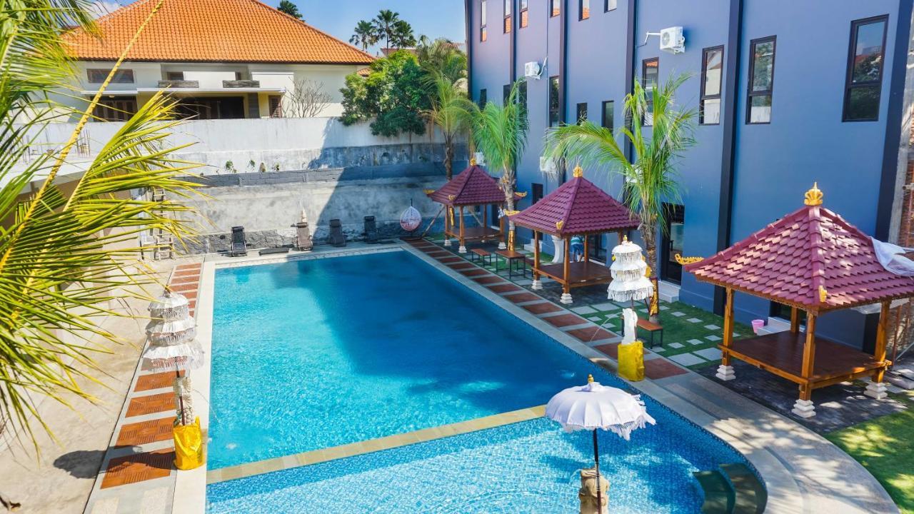 Giri Palma Hotel Malang Extérieur photo