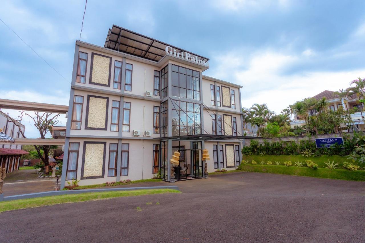 Giri Palma Hotel Malang Extérieur photo